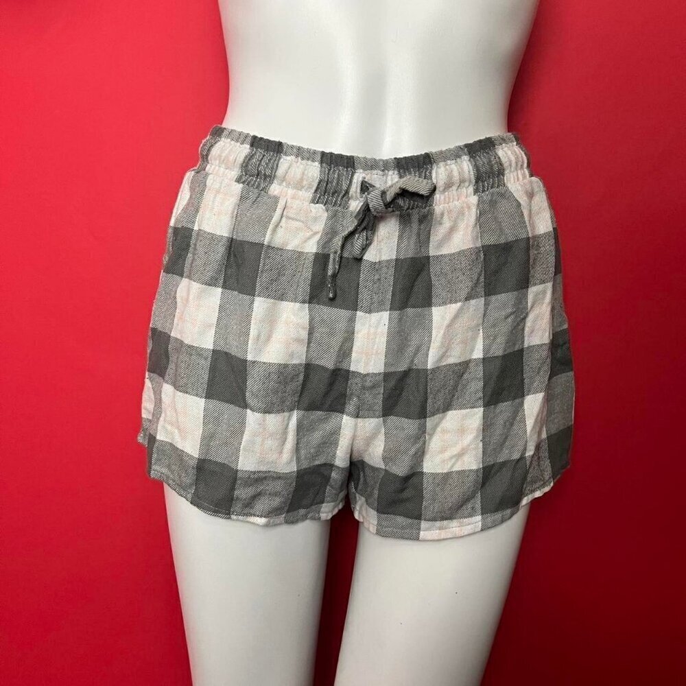 Cozy grey and white plaid lounge  shorts 🩶🤍​​​​​​​